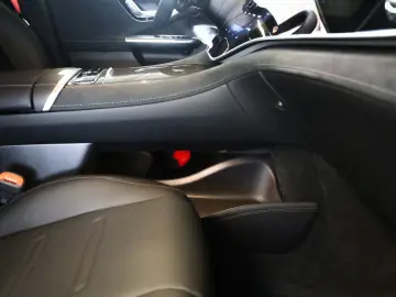 MERCEDES-BENZ EQE 43 AMG 4M PremiumPlus Hyper HUD Fahrassis