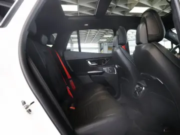 MERCEDES-BENZ EQE 43 AMG 4M PremiumPlus Hyper HUD Fahrassis