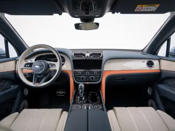 BENTLEY Bentayga EWB Mulliner V8