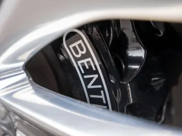 BENTLEY Bentayga EWB Mulliner V8