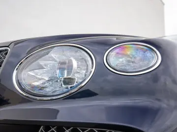 BENTLEY Bentayga EWB Mulliner V8