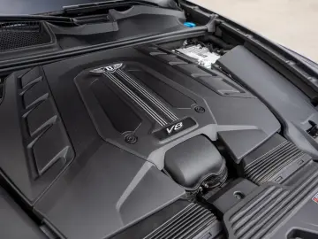 BENTLEY Bentayga EWB Mulliner V8