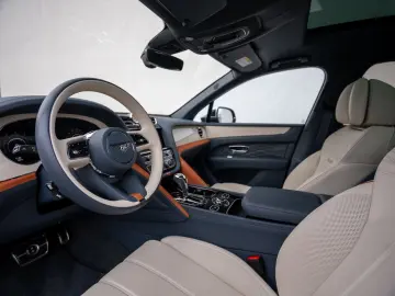 BENTLEY Bentayga EWB Mulliner V8