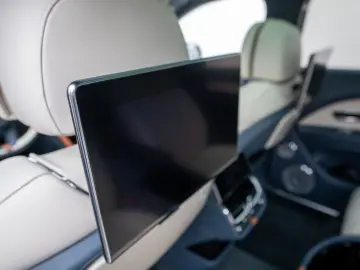 BENTLEY Bentayga EWB Mulliner V8