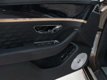 BENTLEY Flying Spur Mulliner