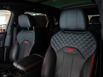 BENTLEY Bentayga 3.0 Hybrid S 4WD Autom.