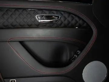 BENTLEY Bentayga 3.0 Hybrid S 4WD Autom.