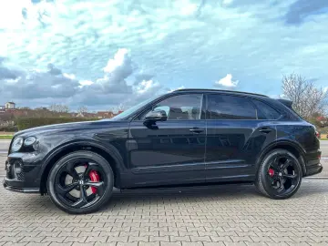BENTLEY Bentayga V8 S 4WD  AHK PANO NAIM MULLINER 1hd DE