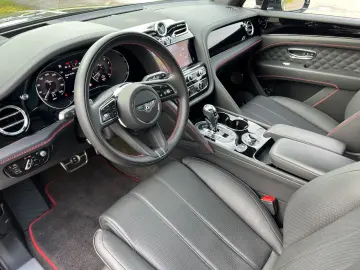 BENTLEY Bentayga V8 S 4WD  AHK PANO NAIM MULLINER 1hd DE