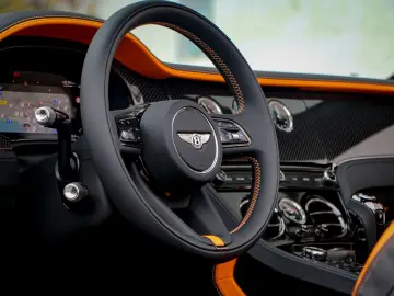 BENTLEY GTC Speed V8 4.0 PHEV 782hp