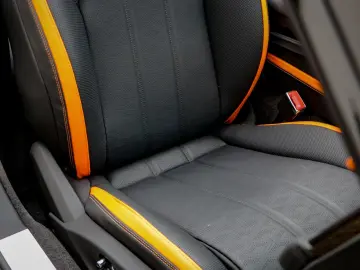 BENTLEY GTC Speed V8 4.0 PHEV 782hp