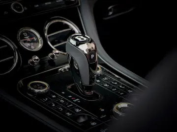 BENTLEY GTC Speed V8 4.0 PHEV 782hp