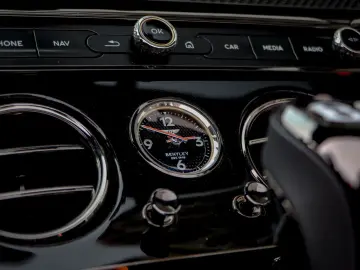 BENTLEY GTC Speed V8 4.0 PHEV 782hp