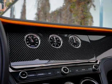 BENTLEY GTC Speed V8 4.0 PHEV 782hp