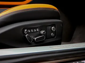 BENTLEY GTC Speed V8 4.0 PHEV 782hp