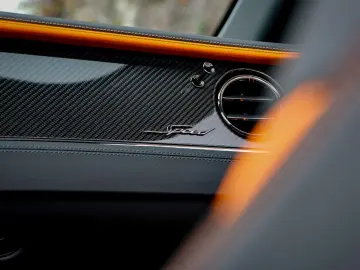 BENTLEY GTC Speed V8 4.0 PHEV 782hp
