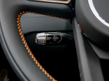 BENTLEY GTC Speed V8 4.0 PHEV 782hp