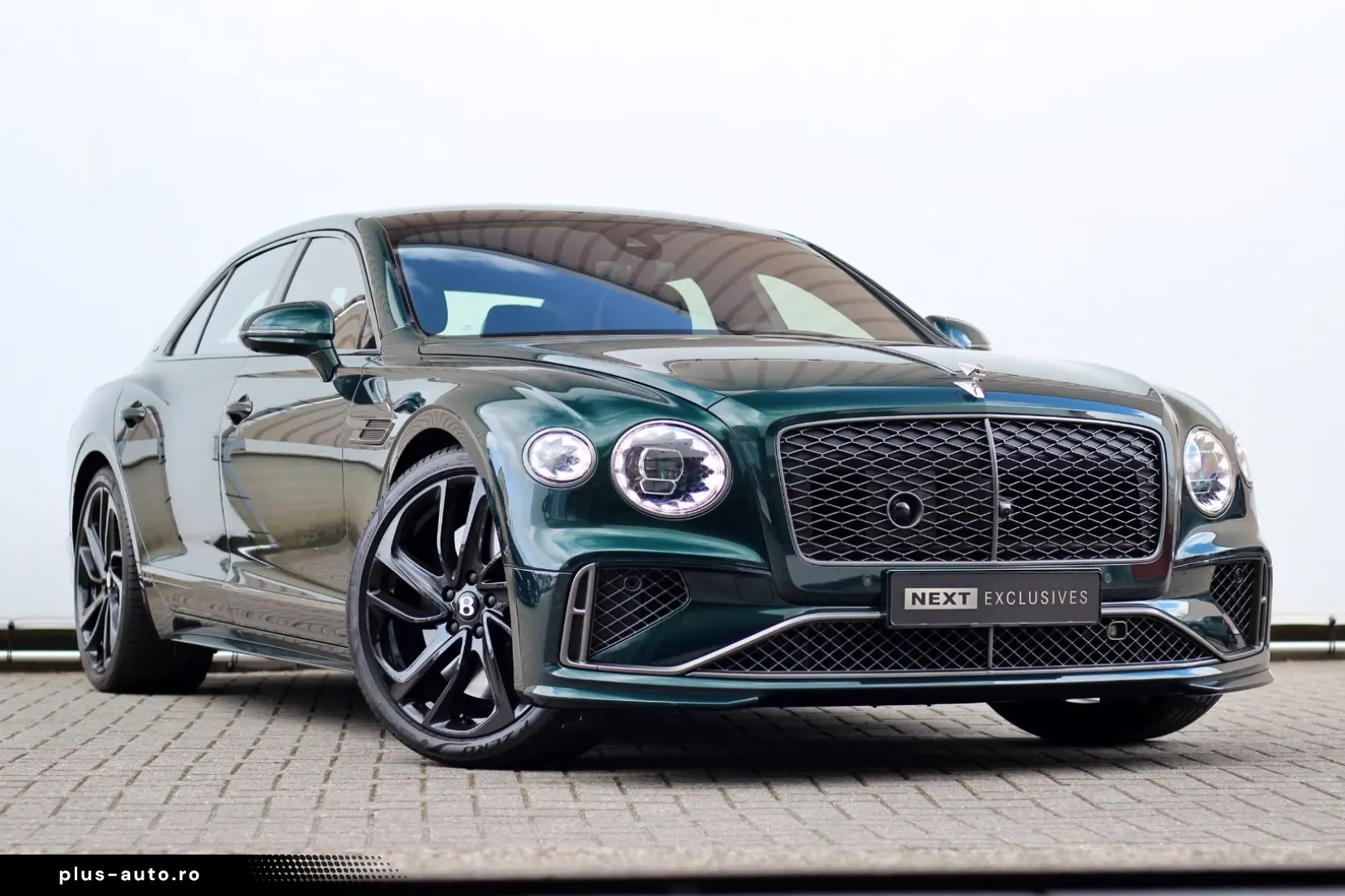 BENTLEY Flying Spur Speed hybrid  Green   Rotating  Naim