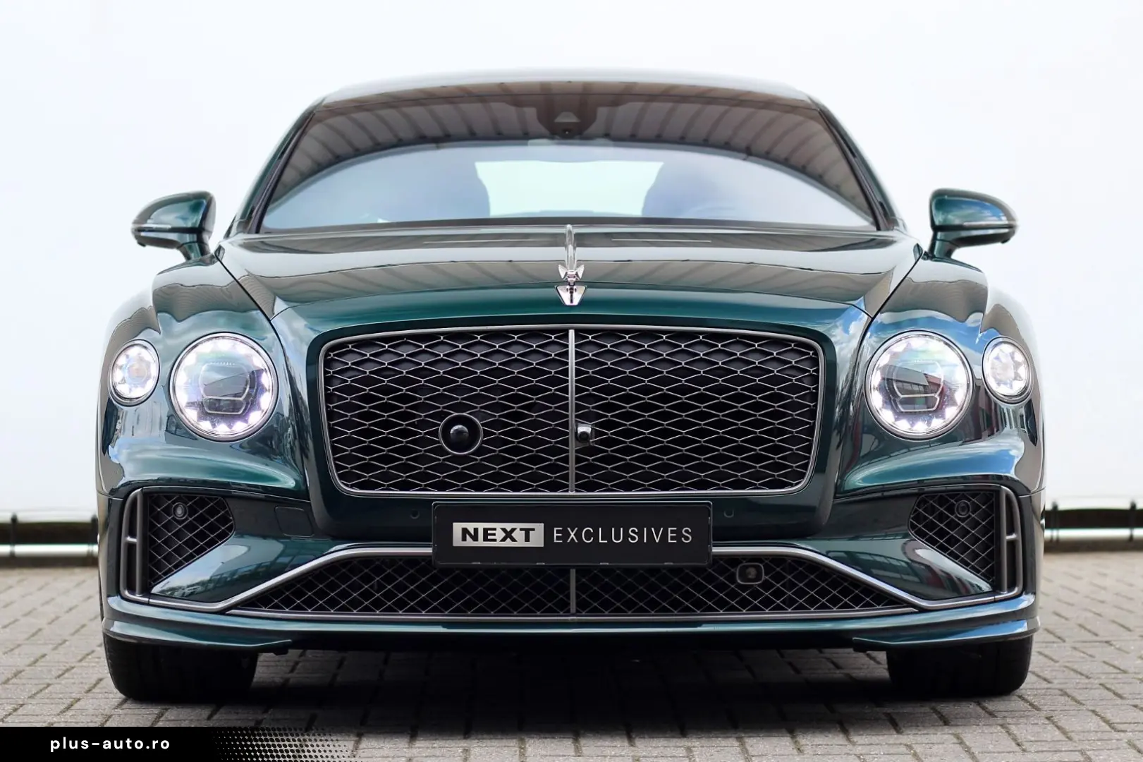BENTLEY Flying Spur Speed hybrid  Green   Rotating  Naim