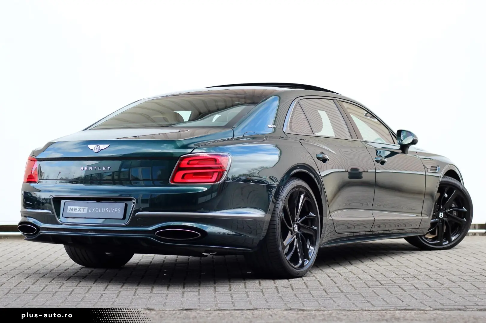 BENTLEY Flying Spur Speed hybrid  Green   Rotating  Naim