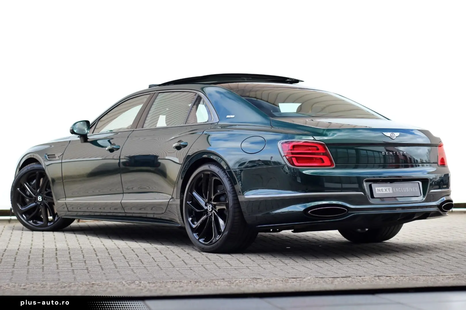 BENTLEY Flying Spur Speed hybrid  Green   Rotating  Naim