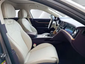 BENTLEY Flying Spur Mulliner Spec