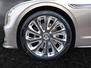 BENTLEY Flying Spur Mulliner Spec