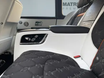 ROLLS ROYCE Cullinan 4 Seats Audio Series II heated&cooled