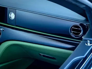 ROLLS ROYCE Spectre  PROVENANCE