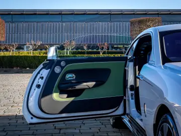 ROLLS ROYCE Spectre  PROVENANCE