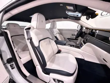 ROLLS ROYCE Ghost -