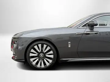 ROLLS ROYCE Spectre Launch Paket Starlight 23  Zoll Bespoke