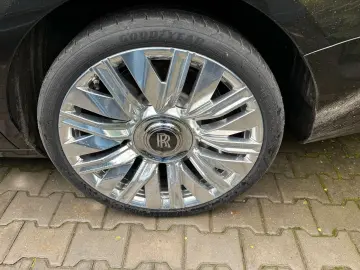 ROLLS ROYCE Ghost  PROVENANCE