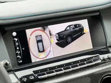 ROLLS ROYCE Cullinan Black Badge