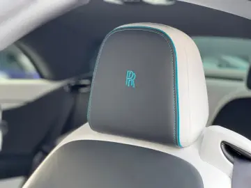 ROLLS ROYCE Spectre Black Badge