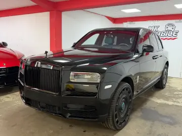 ROLLS ROYCE Cullinan Black-Paket 24 Mansory Sternehimmel TV