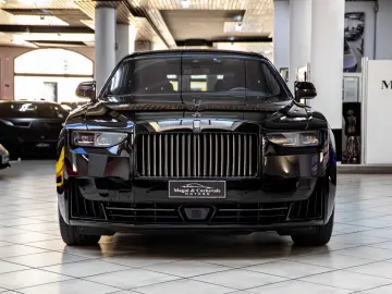 ROLLS ROYCE Ghost Black Badge - Bespoke - Shooting Star