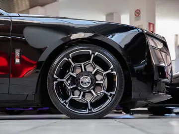 ROLLS ROYCE Ghost Black Badge - Bespoke - Shooting Star