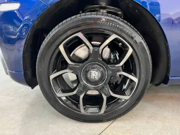 ROLLS ROYCE Cullinan Black Badge