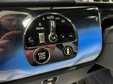 ROLLS ROYCE Cullinan Black Badge