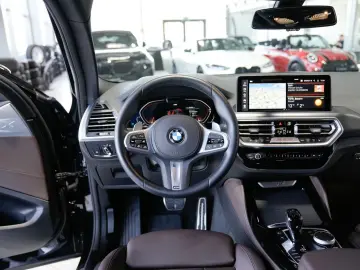 BMW X4 xDrive 30d M Sport AHK 20LM Leder DAP