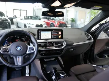 BMW X4 xDrive 30d M Sport AHK 20LM Leder DAP