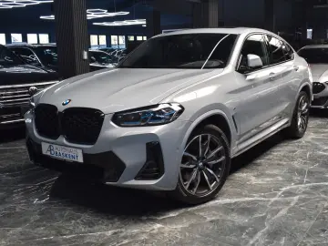 BMW X4 xDrive 30 d M SPORT HEAD-UP PANO AHK LEDER