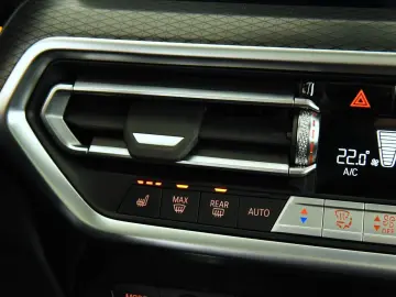 BMW X4 xDrive30d M Sport ACC Pano HUD 360  StandHzg