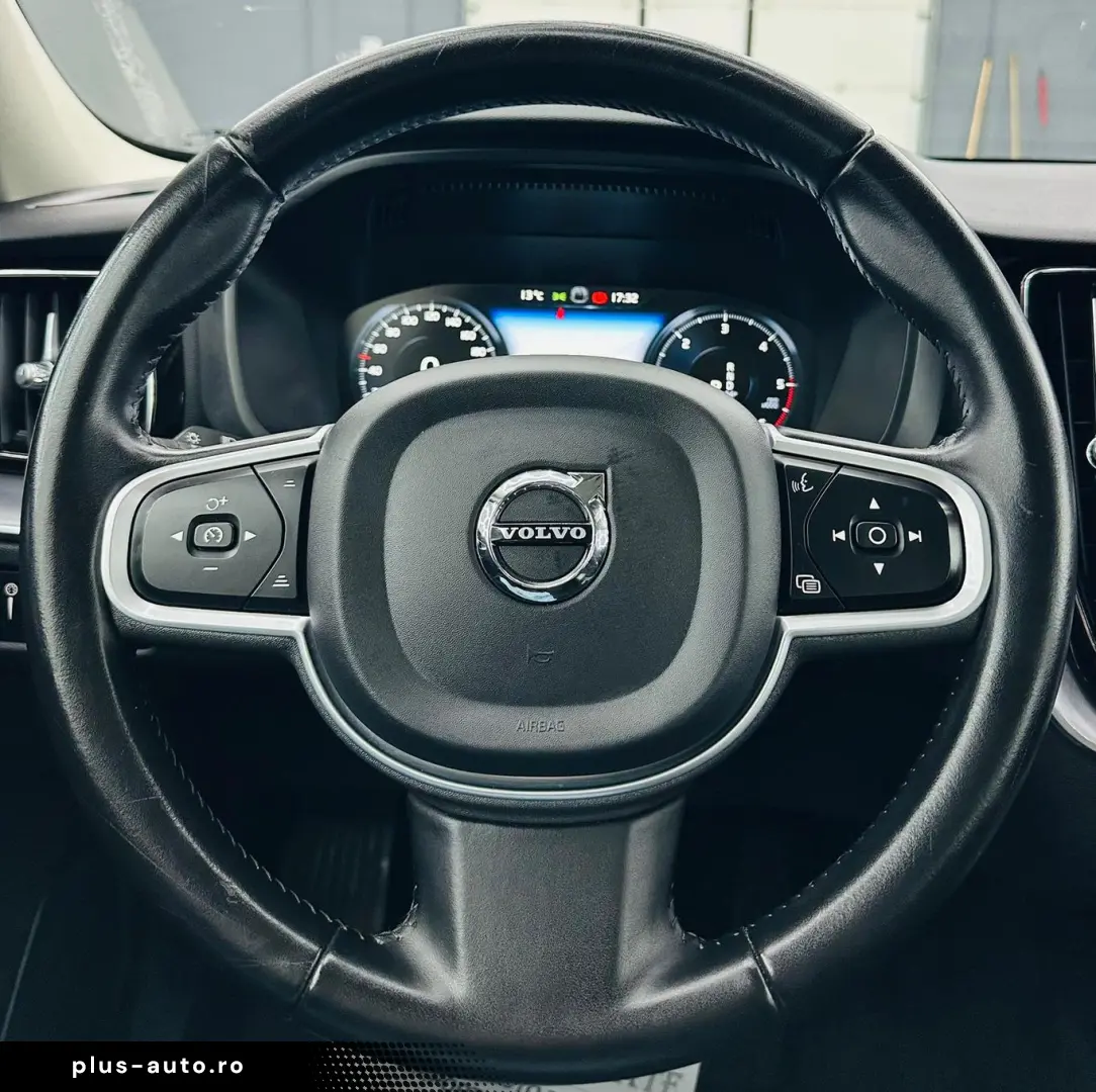 VOLVO Xc-60 2021 2.0D E6 MHEV Garantie 12 Luni Rate Avans 0