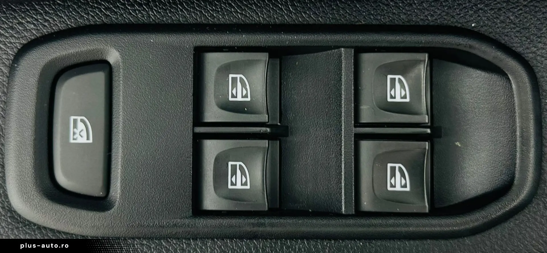 DACIA DUSTER 2019 1.6i E6 4x4 Garantie 12 Luni Rate Avans 0