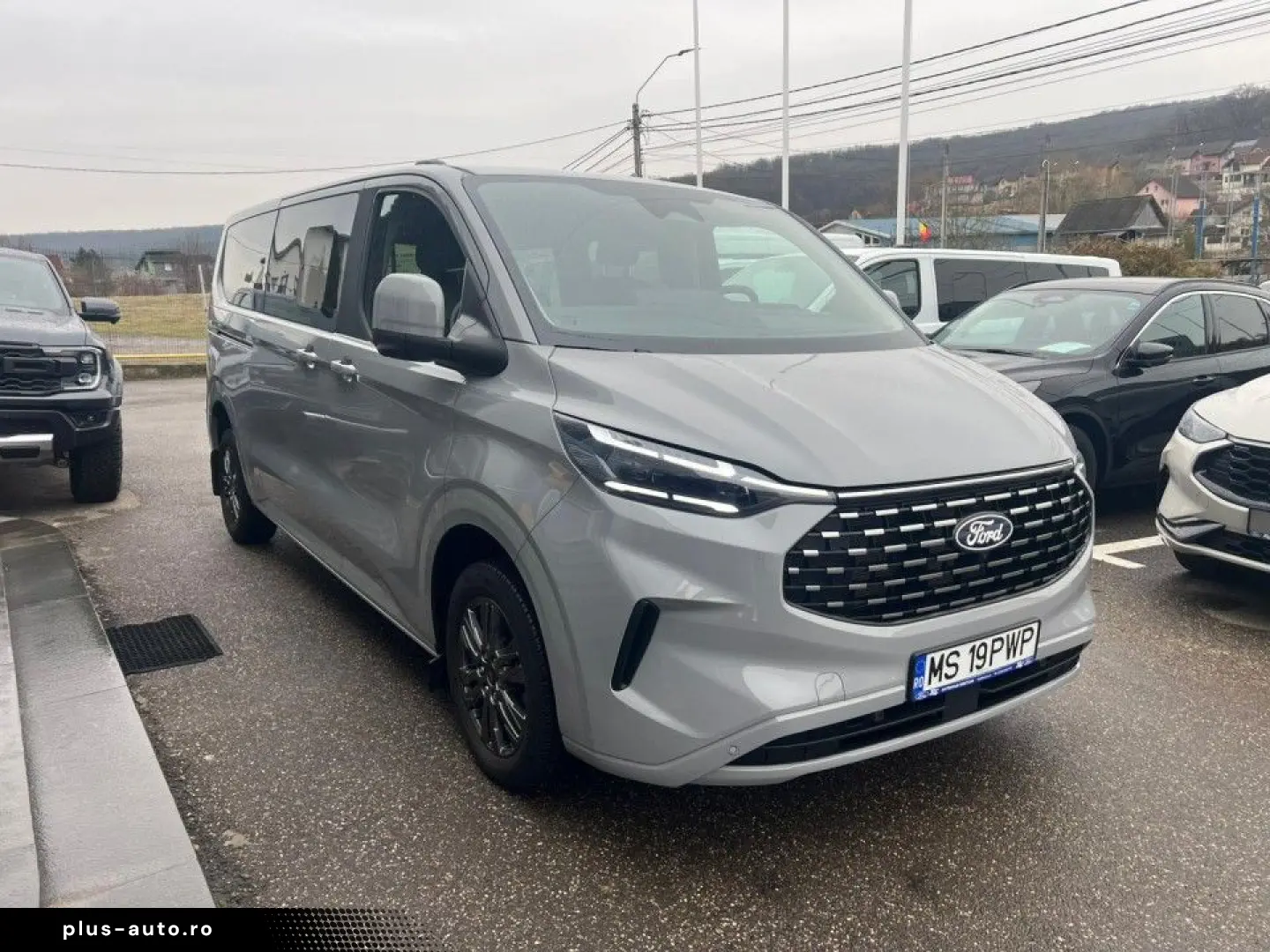 Ford Tourneo-Custom-