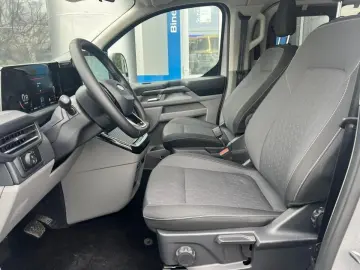Ford Tourneo-Custom-
