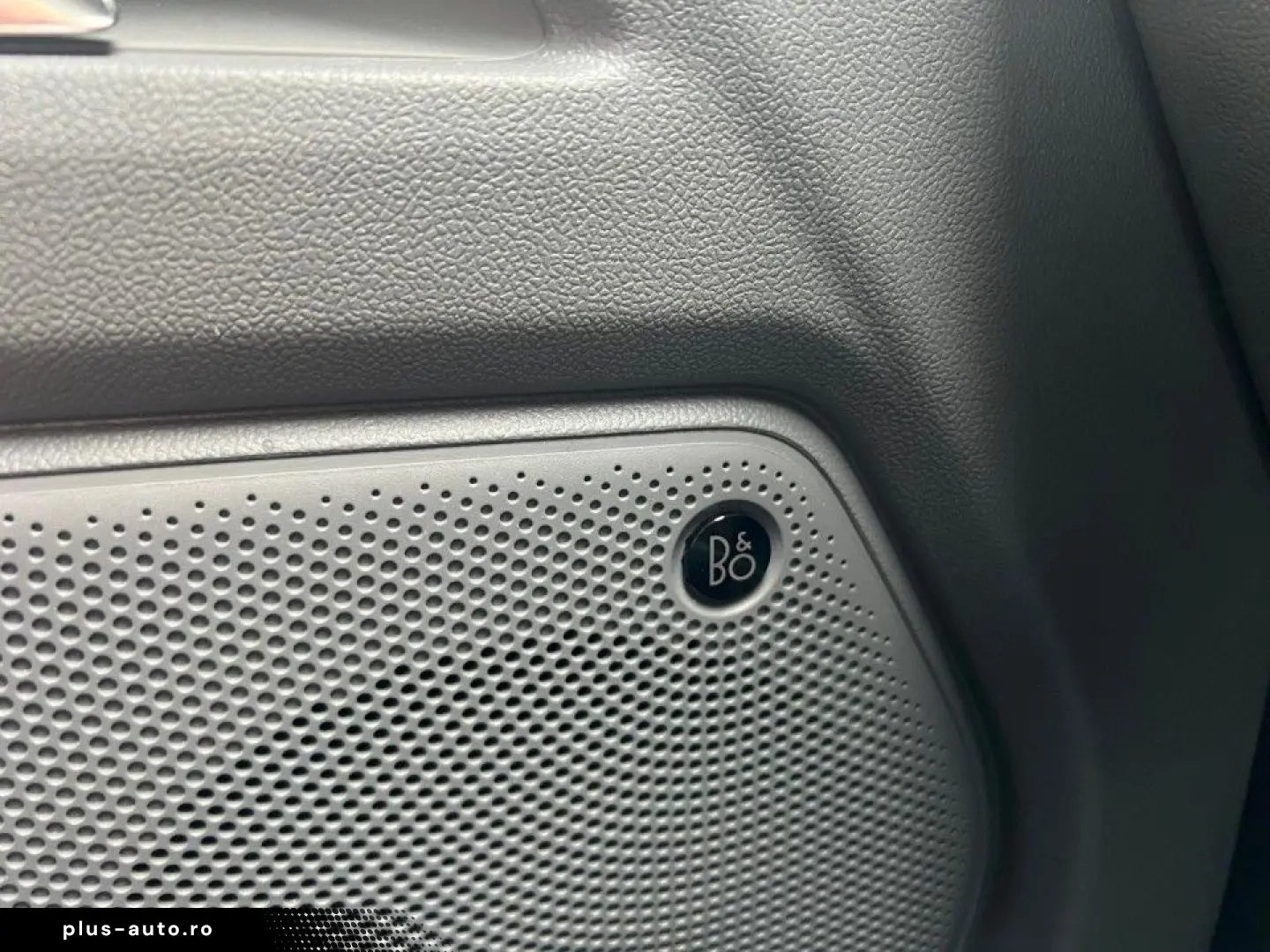 Ford Tourneo-Custom-