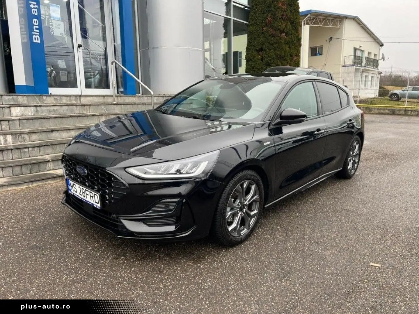 Ford Focus MCA 5 usi ST-Line X 1.0T EcoBoost mHEV 155 CP A7